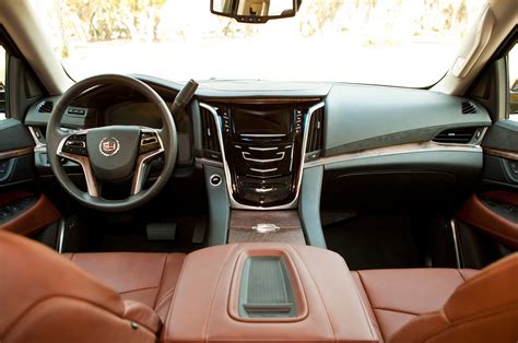 2015-Cadillac-Escalade-interior-view - Motor Trend en Español