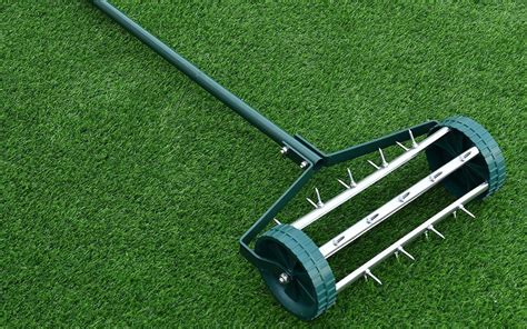 5 Best Manual Lawn Aerators - Jan. 2021 - BestReviews