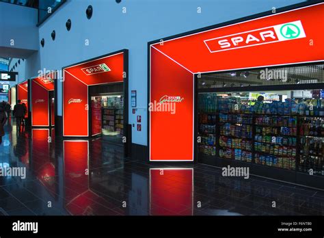 Spar at Vienna Airport Stock Photo, Royalty Free Image: 90219892 - Alamy