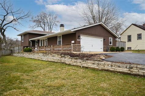 Lombard, IL Real Estate - Lombard Homes for Sale | realtor.com®