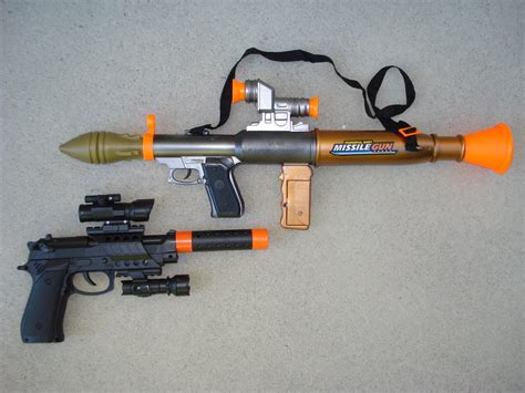 Bazooka Combo 1: Toy Bazooka Missile Gun + Toy Beretta Pistol + FREE Handcuffs