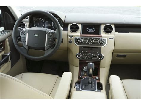 2015 Land Rover LR4: 41 Interior Photos | U.S. News