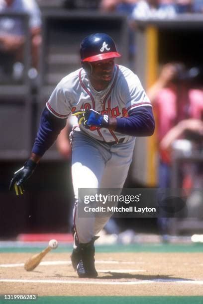 Deion Sanders Braves Photos and Premium High Res Pictures - Getty Images