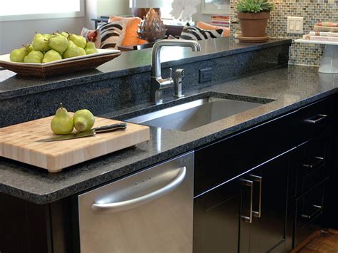 Choose a Kitchen Sink | HGTV