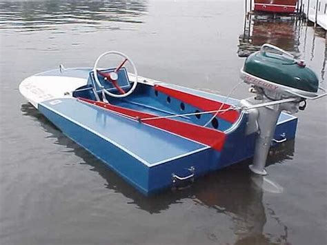 Hydroplane Minimax Boat – Free Woodworking Plan.com