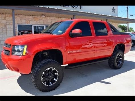 Chevrolet Avalanche Lifted - amazing photo gallery, some information and specifications, as well ...