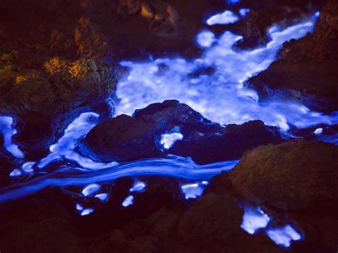 Volcano In Indonesia Blue Lava | Volcano Erupt