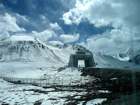 The Karakoram Range Map - Mountains, Passes and Highway | TGP