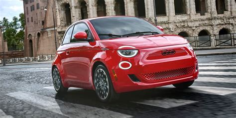 View photos of the 2024 Fiat 500e