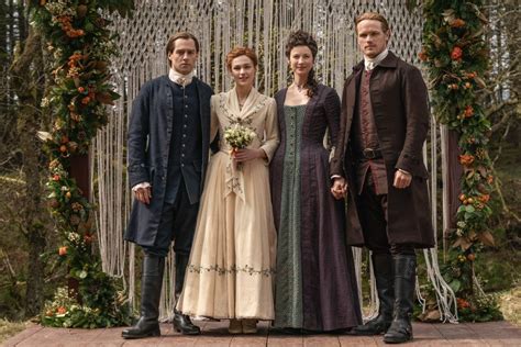 'Outlander' Season 5 Premiere: Cast Reacts to Bree and Roger's Wedding ...