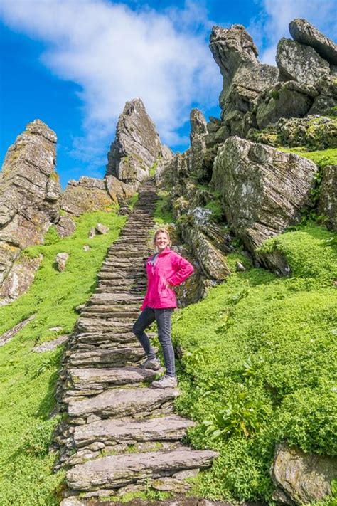 Skellig Michael: The Mysterious "Star Wars Island" in Ireland | Amazing ...