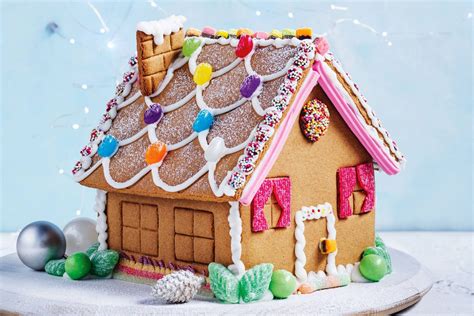 Easiest-ever gingerbread house recipe