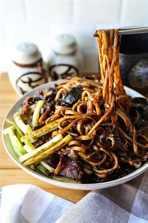 Vegan Jajangmyeon (Korean noodles with black bean sauce) - Pickled Plum Food And Drinks