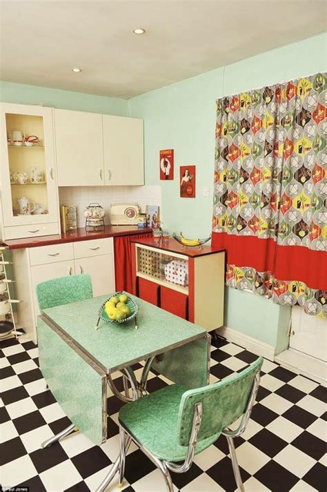 50 Smart And Retro Style Kitchen Ideas For That Different Look