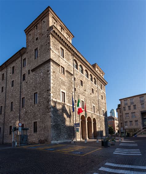 File:Palazzo Spada, Terni.jpg - Wikimedia Commons