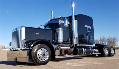 NEW CUSTOM SHOW TRUCK READY TO GO! - Peterbilt of Sioux Falls