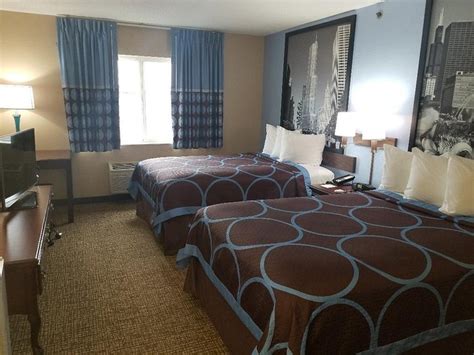 SUPER 8 BY WYNDHAM CHICAGO O'HARE AIRPORT - Updated 2024 Prices & Motel Reviews (Elk Grove ...