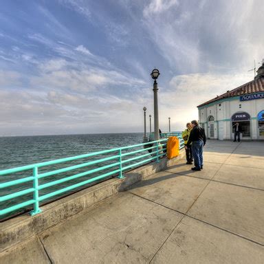 Roundhouse Aquarium, Manhattan Beach Pier, Manhattan Beach, CA