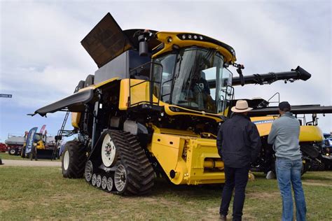 Agretto Agricultural Machinery Mail : New Claas baler gets good rap from German Agricultural ...