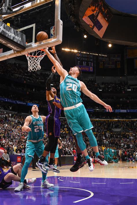 Hornets vs Lakers Gallery - 12/23/22 Photo Gallery | NBA.com