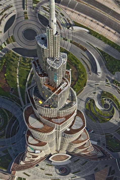 Burj-Ul-Khalifa’s New Perspective | Edificios famosos, Arquitectura increíble, Edificios inusuales