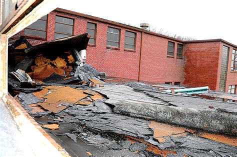 Severe storm damages Homestead Elementary School’s roof | News, Sports ...