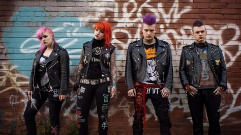 ¿Qué son los punks? Un viaje por la historia y esencia de este rebelde ...