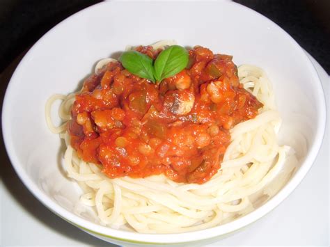 We Don't Eat Anything With A Face: Two meals in one - Lentil & Vegetable Spaghetti Bolognese ...