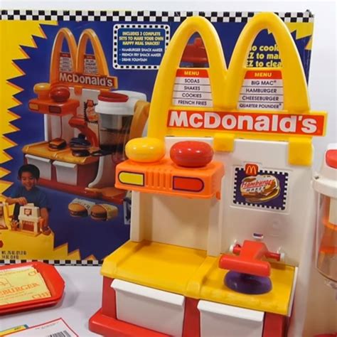 The Weird World of McDonald's Edible Food Playsets | Mcdonalds, Playset, Happy meal toys