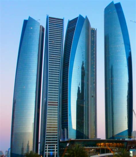 Etihad Towers - Megaconstrucciones, Extreme Engineering