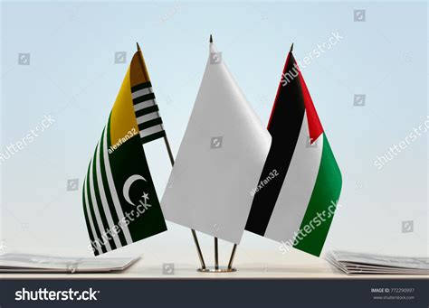 Flags Kashmir Palestine White Flag Middle Stock Photo 772290997 ...