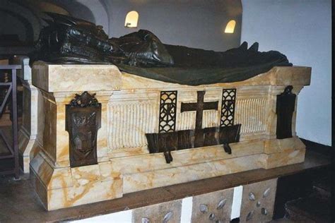 Tomb of Pope Benedict XV Located in the Vatican Grottoes – Papal Artifacts