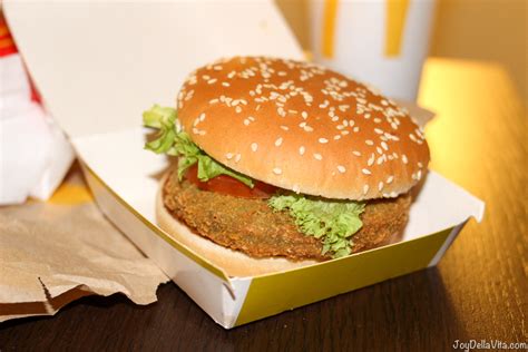 New McVeggie Burger by McDonalds Italy (2017) - Joy della Vita - Travelblog