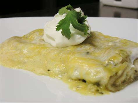 Easy Peasy Very Cheesy Enchiladas Suiza | The Grumbling Belly