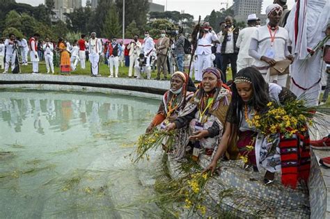 Photos: Ethiopia’s Irreecha Festival at Tadias Magazine