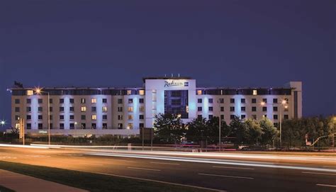 Hotels Dublin Airport with Free Shuttle - Book Now | Radisson Blu