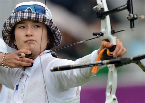 Download Archery Sports 4k Ultra HD Wallpaper