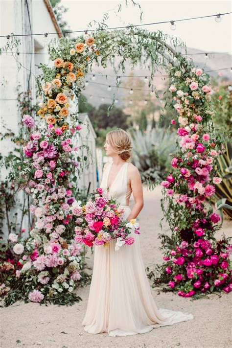 All The Feels with This Ombre Floral Wedding Inspiration ⋆ Ruffled