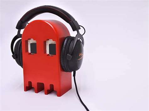 Handmade Headphone Holder Inspired by Pac-Man Ghosts | Gadgetsin