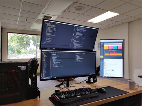 Multi Monitor Setup Different Sizes at Albert King blog