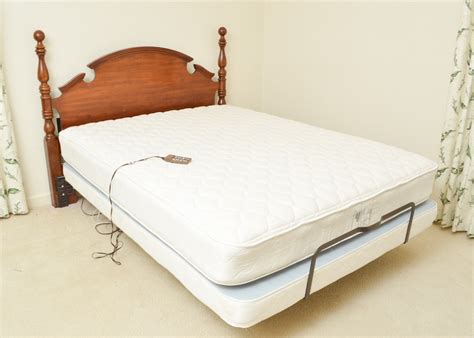 Craftmatic Adjustable Bed with Headboard | EBTH