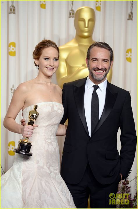 Jennifer Lawrence: Oscars Press Room Photos 2013: Photo 2819934 | 2013 Oscars, Jean Dujardin ...