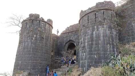 Tanaji Malusare Memorial | Tanaji Kada | Sinhagad | Kondana Fort - YouTube