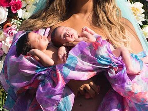 Beyonce Shows Off the Twins for the First Time