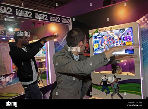 INTERACTIVE DANCE VIDEO GAME DANCE CENTRAL 2 FOR KINECT XBOX 360 PARIS ...