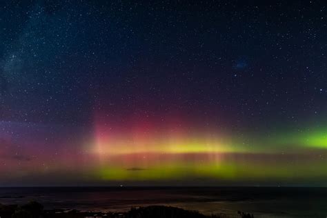 Southern Lights or Aurora Australis in Australia 2024 - Rove.me