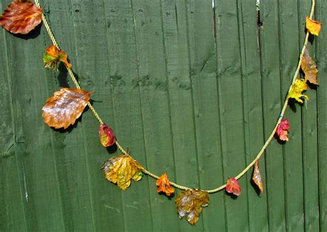 DIY Autumn Leaf Garland ♥ | Dolly Dowsie