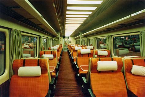 First Class Interior of InterCity 125 | Unit 43018, May 1987… | Flickr