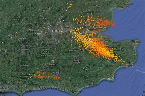 Lightning map latest: Incredible graphics show stormy weather across UK ...