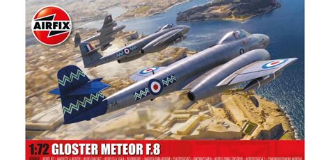 Gloster Meteor F.8 Unboxing Video | AeroScale